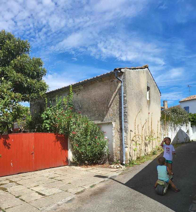 La Maison Rouge Paisible Maison De Pays Saujon Luaran gambar